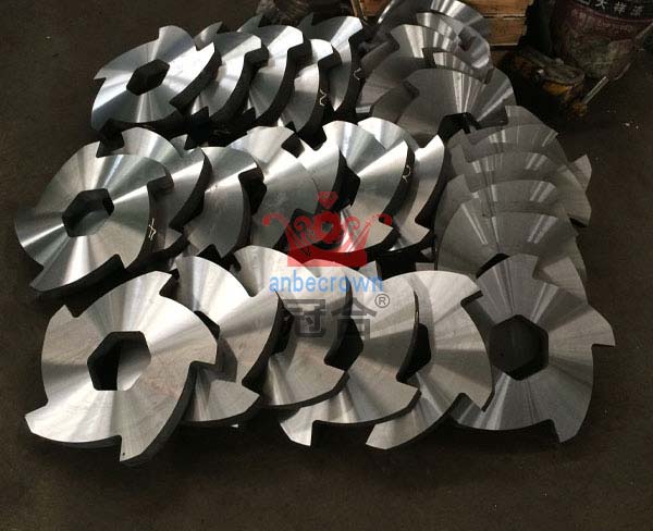 揚(yáng)州撕碎機(jī)刀片-馬鞍山聯(lián)冠機(jī)械-木材撕碎機(jī)刀片生產(chǎn)廠家